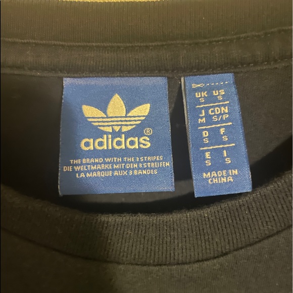 Adidas shirt - Picture 3 of 3